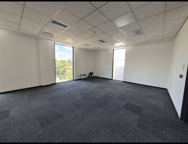 734M² OFFICE TO LET IN SANDTON CENTRAL